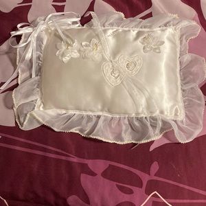 Ring bearers pillow.
